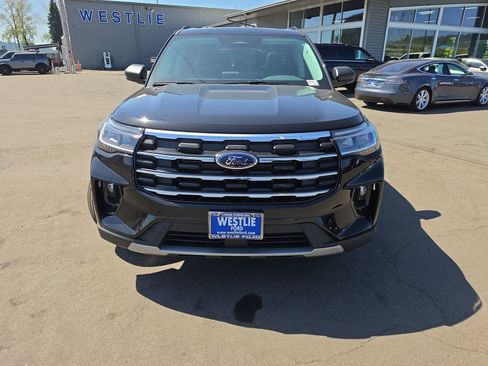 New 2026 Ford Explorer Active w/ Active Comfort Package AWD/4WD image 9