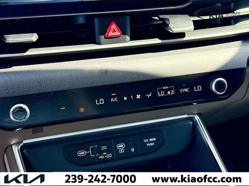 New 2026 Kia Carnival EX FWD image 35