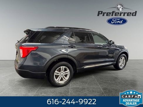Used 2023 Ford Explorer XLT w/ Equipment Group 202A AWD/4WD image 17