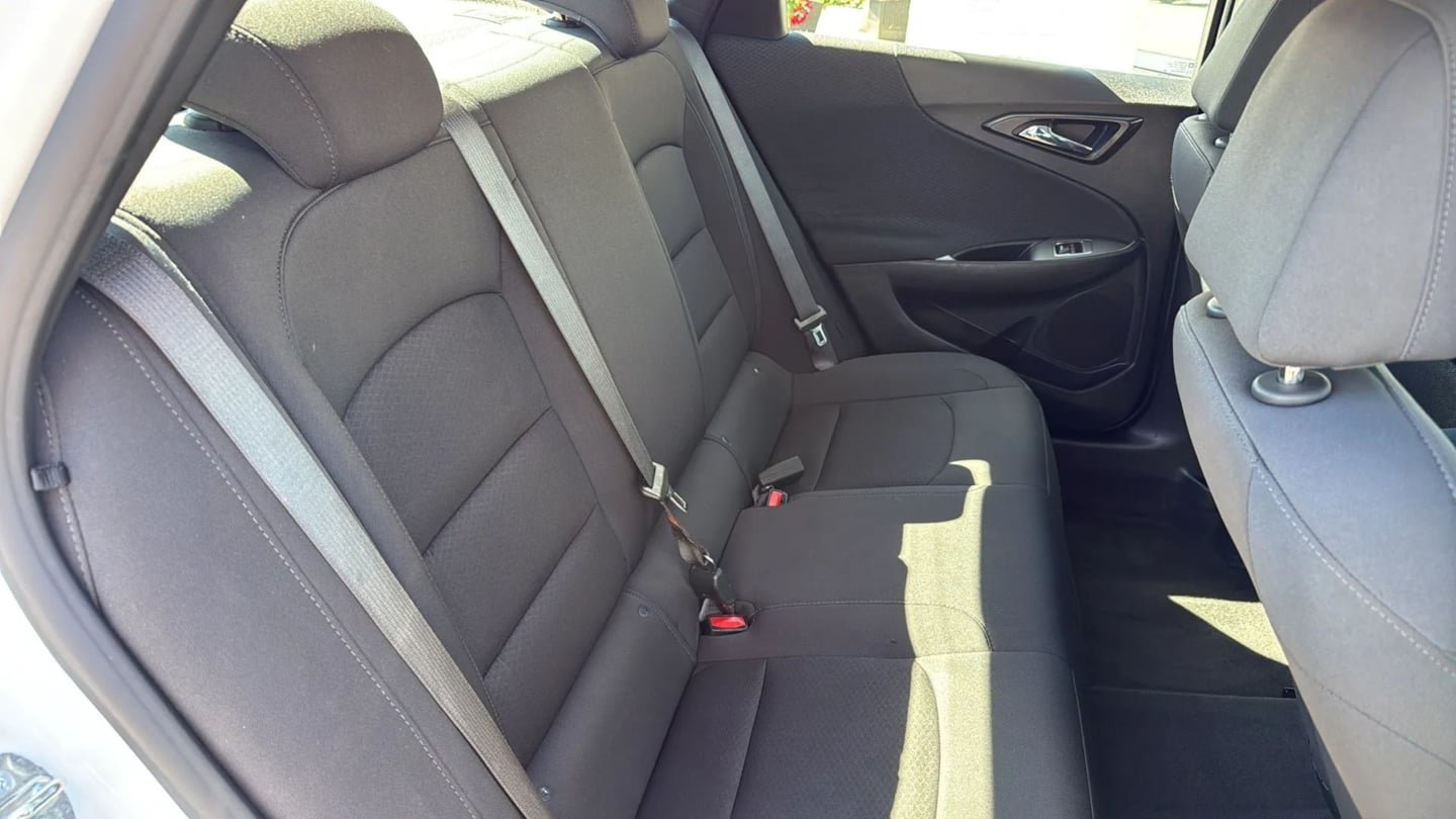 Used 2020 Chevrolet Malibu LS FWD image 21