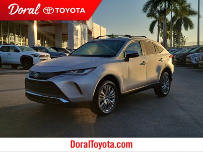 Used 2022 Toyota Venza XLE