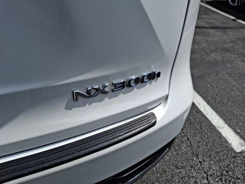 Used 2018 Lexus NX 300h AWD w/ Premium Package image 4