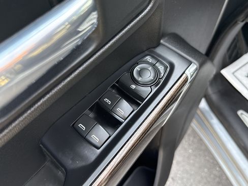 Used 2021 Chevrolet Silverado 1500 LT image 17