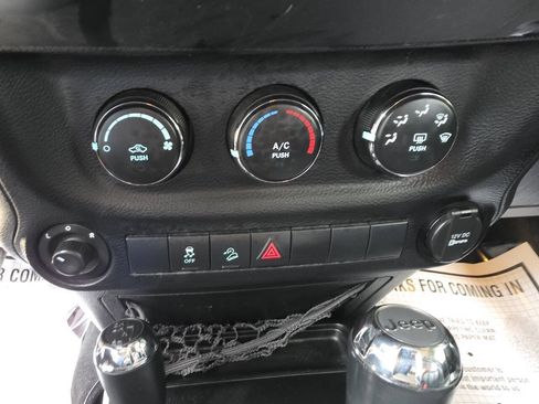 Used 2013 Jeep Wrangler Unlimited Sport AWD/4WD image 22
