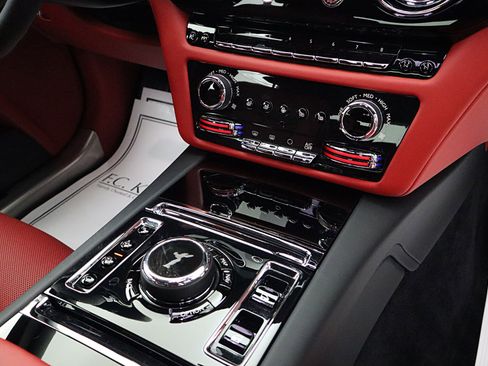 Used 2022 Rolls-Royce Ghost image 31