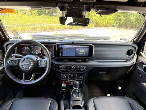 Used 2024 Jeep Wrangler Unlimited Rubicon 392 AWD/4WD image 12