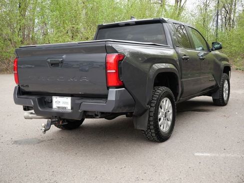 Used 2024 Toyota Tacoma SR5 AWD/4WD image 7