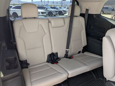Certified 2022 Kia Telluride EX w/ EX Premium Package AWD/4WD image 28