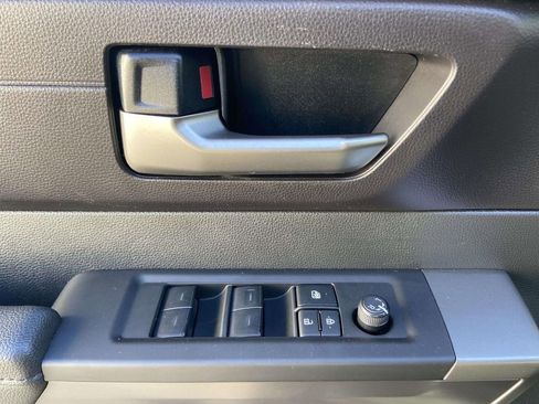 Used 2025 Toyota Tundra SR5 w/ SR5 Convenience Package AWD/4WD image 15