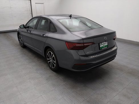 Used 2024 Volkswagen Jetta Sport image 5