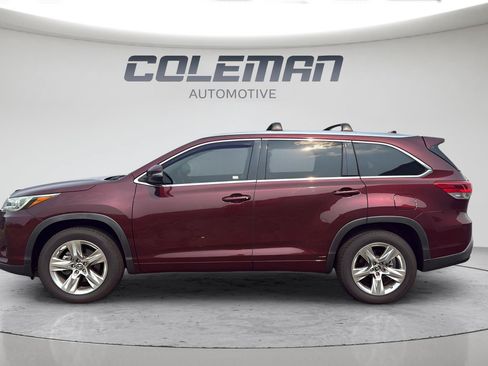 Used 2018 Toyota Highlander Limited FWD image 3