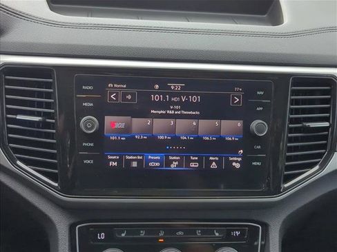 Used 2021 Volkswagen Atlas SEL Premium image 13