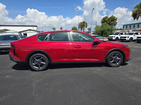 New 2026 Kia K4 FWD image 9