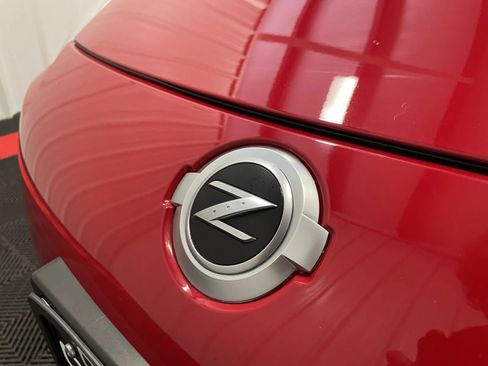 Used 2007 Nissan 350Z Enthusiast RWD image 11