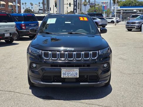 Used 2023 Jeep Compass Latitude AWD/4WD image 4