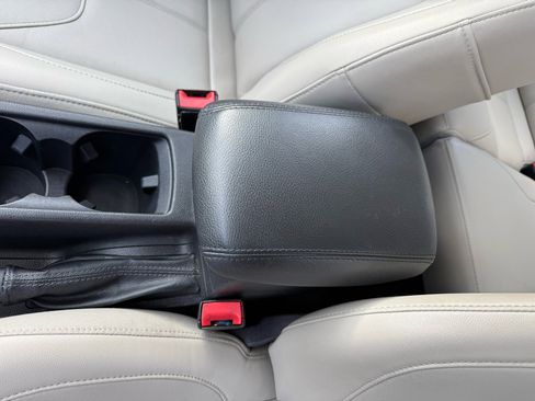 Used 2018 Ford Focus Titanium image 26