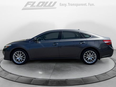 Used 2013 Toyota Avalon Limited image 4