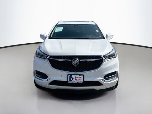 Used 2020 Buick Enclave Avenir w/ Avenir Technology Package FWD image 2