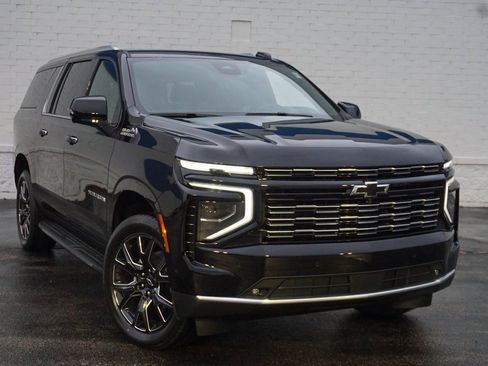 New 2026 Chevrolet Suburban High Country image 4