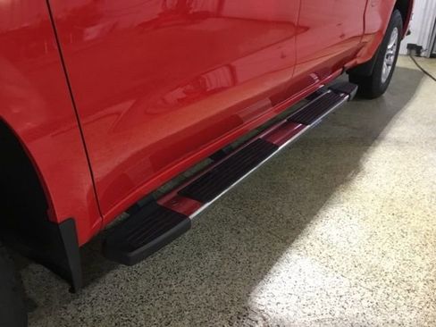 Used 2022 Chevrolet Silverado 1500 LT w/ Z71 Off-Road Package image 12