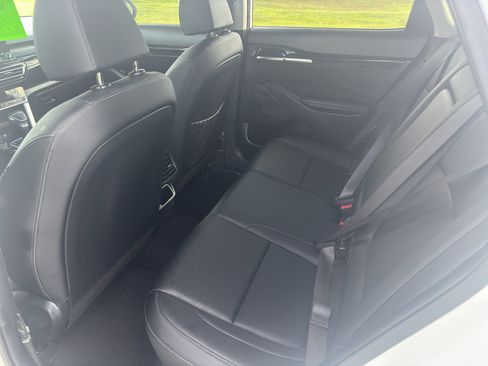Used 2023 Kia Seltos EX image 8