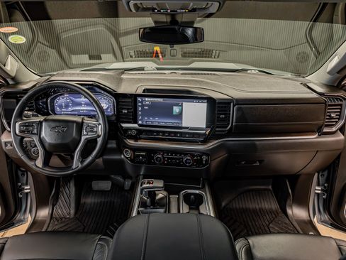 Used 2025 Chevrolet Silverado 1500 LT Trail Boss image 19