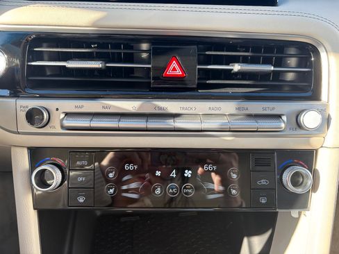 New 2026 Genesis G70 2.5T Prestige image 29