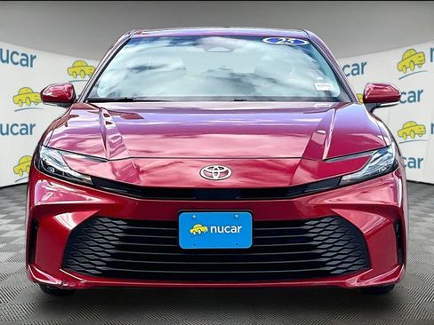 Used 2025 Toyota Camry LE image 2