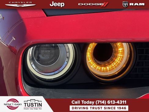 Used 2016 Dodge Challenger SRT Hellcat RWD image 7