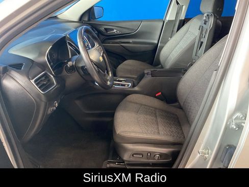 Used 2022 Chevrolet Equinox LT FWD image 9