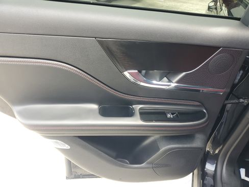 Used 2023 Lincoln Corsair Reserve w/ Jet Appearance Package image 15