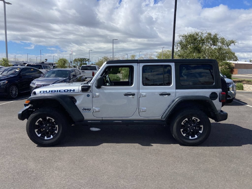 Used 2024 Jeep Wrangler Unlimited Rubicon 4xe AWD/4WD image 4