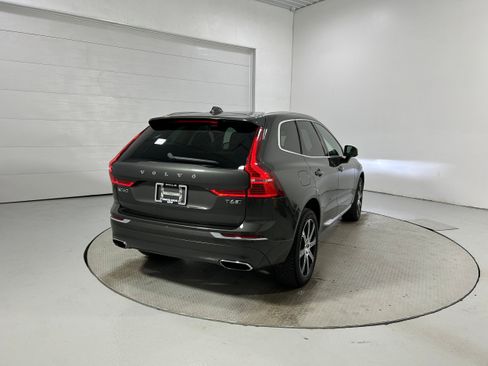 Used 2018 Volvo XC60 T6 Inscription w/ Luxury Seat Package AWD/4WD image 38