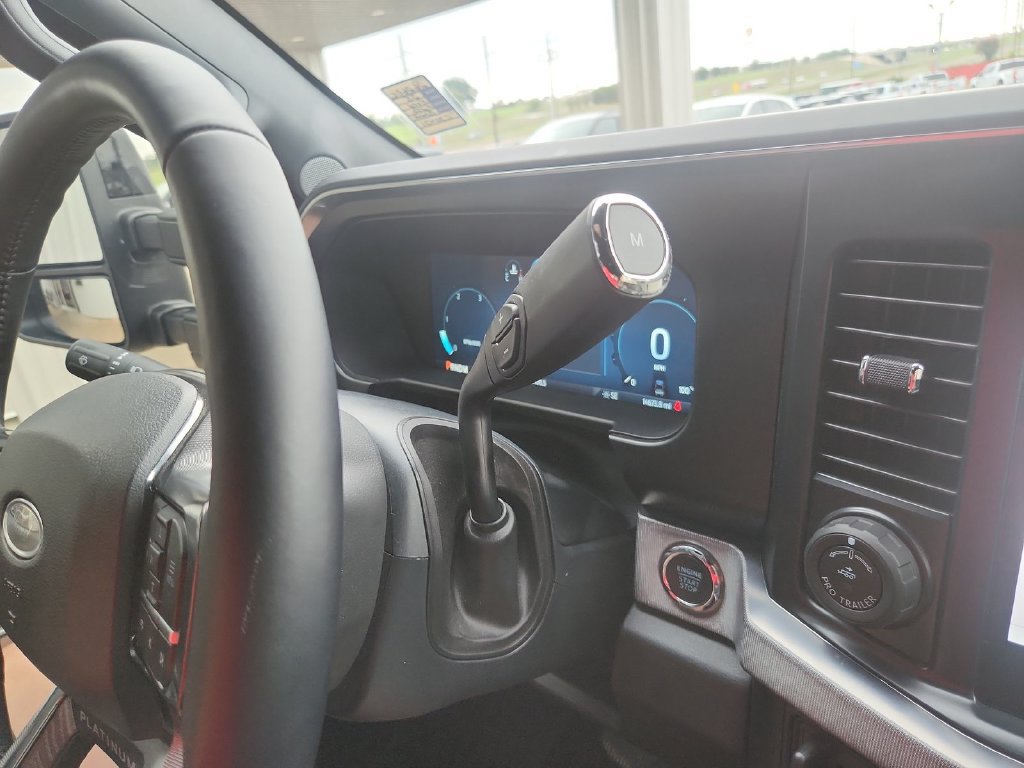 Used 2025 Ford F250 Platinum AWD/4WD image 24