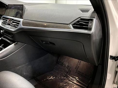 Used 2020 BMW 330i xDrive Sedan AWD/4WD image 19