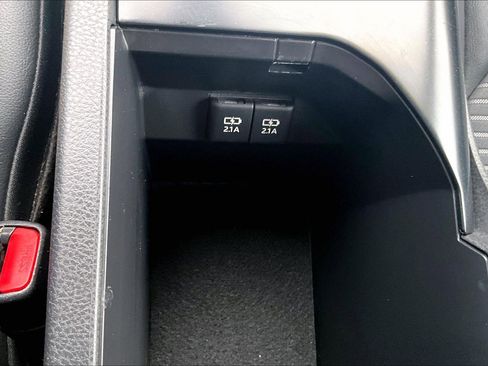 Used 2020 Toyota Camry SE image 31