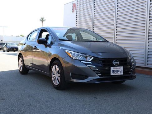 Used 2024 Nissan Versa S image 2