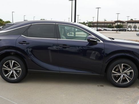 Certified 2023 Lexus RX 350 Premium w/ Cold Area Package FWD image 4