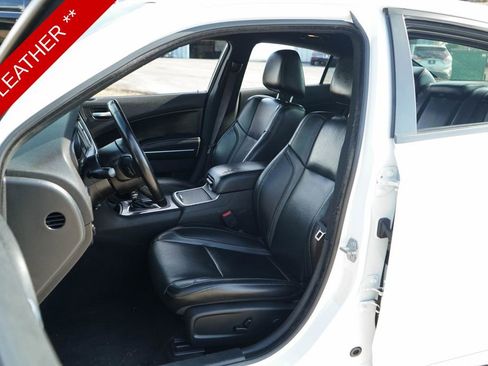 Used 2022 Dodge Charger SXT w/ Leather Interior Group image 8