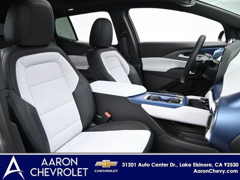 New 2026 Chevrolet Equinox EV LT image 9