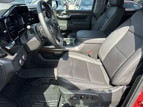Certified 2025 Chevrolet Silverado 1500 LT Trail Boss w/ LT Trail Boss Premium Package AWD/4WD image 18