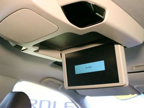 Used 2021 Honda Pilot Touring image 16