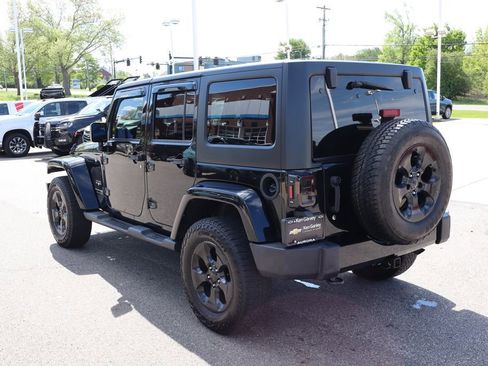 Used 2018 Jeep Wrangler Unlimited Sahara AWD/4WD image 27
