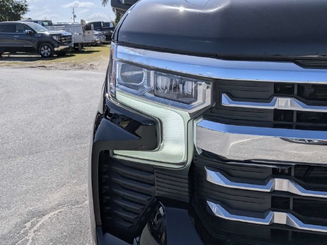 Used 2023 Chevrolet Silverado 1500 LTZ AWD/4WD image 10