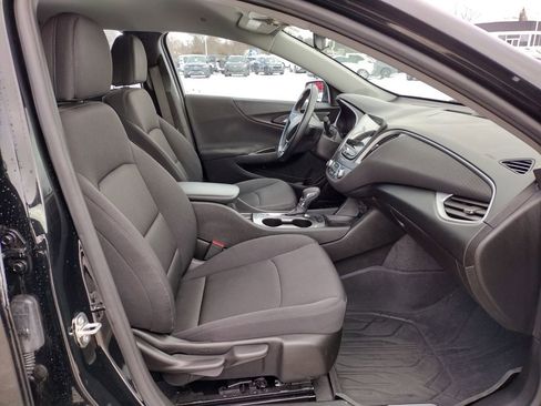 Used 2024 Chevrolet Malibu RS image 17