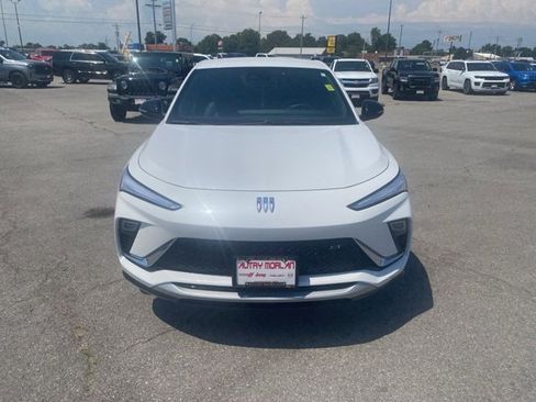 Used 2024 Buick Envista Sport Touring w/ Convenience I Package image 9