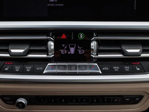 Used 2019 BMW 330i xDrive Sedan w/ Premium Package image 12