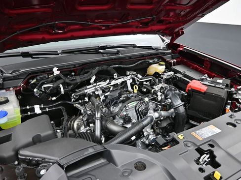 New 2025 Ford Ranger XLT w/ FX4 Off-Road Package image 14