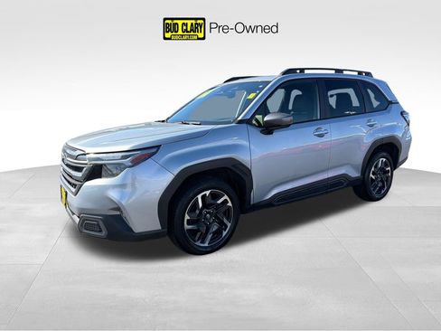 Used 2025 Subaru Forester Limited w/ Popular Package #2 AWD/4WD image 1