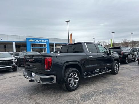 Used 2023 GMC Sierra 1500 SLT w/ SLT Premium Package image 3